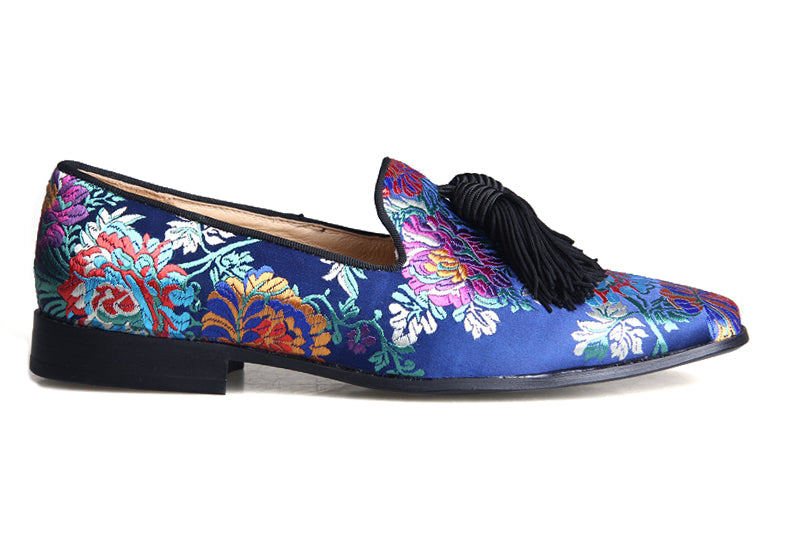 Blue Floral Embroidered Loafer1